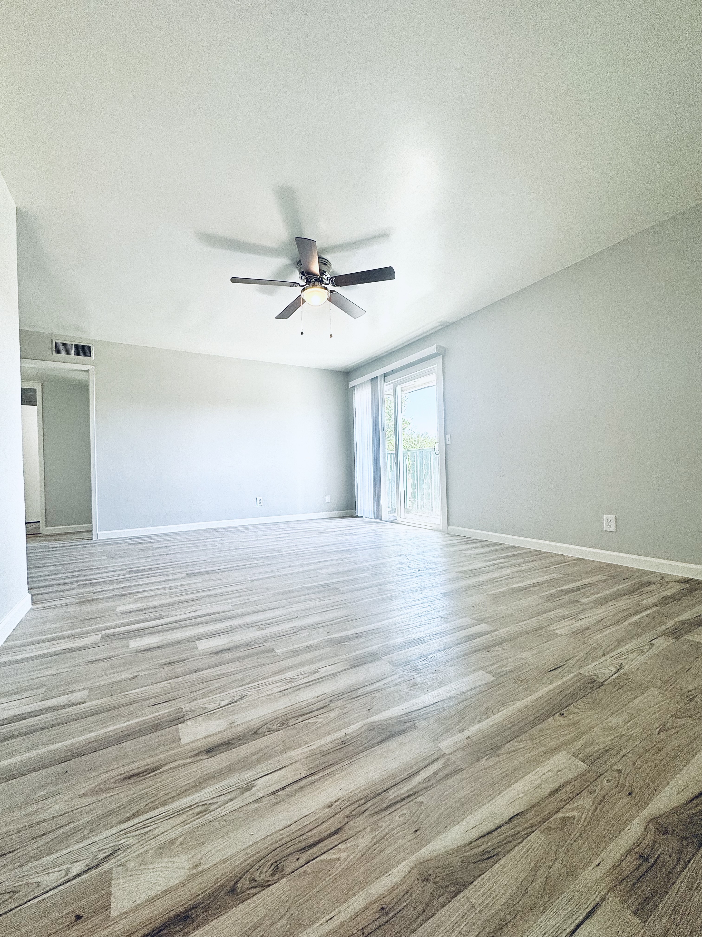 3500 Mockingbird - 12